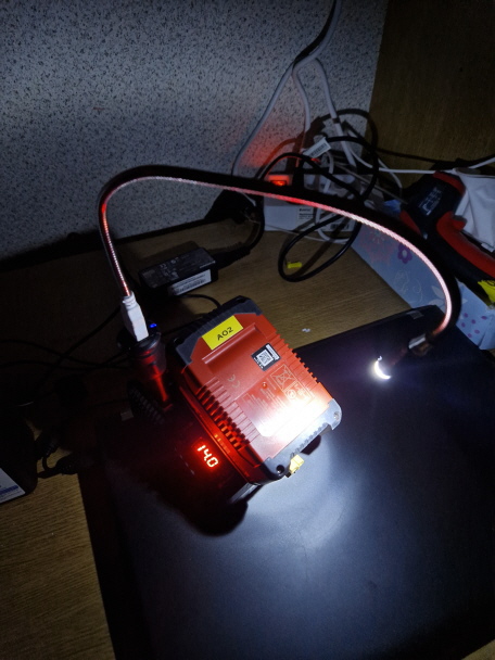 Akku-Adapter f&uuml;r Einhell-Akku 18V 4AH mit Beleuchtung